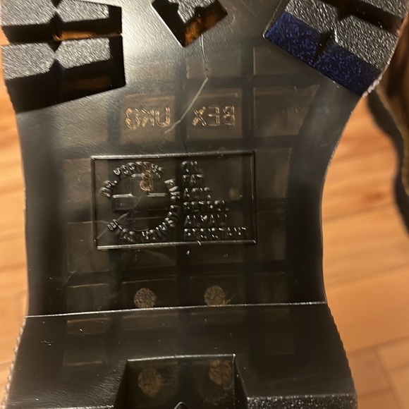 DR.MARTEN JADON SMOOTH LEATHER PLATFORM BOOTS - Picture 5 of 7